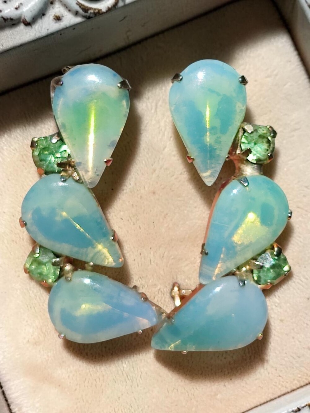 Vintage Fifties Teardrop Glass Earrings